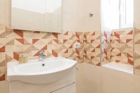 Iflat Lovely And Bright 2 Bed Flat Near Termini Rom Eksteriør billede